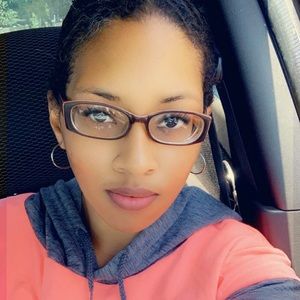 Meet your Posher, Kristina